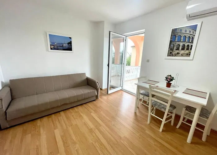 Julie Apartment Jadranovo